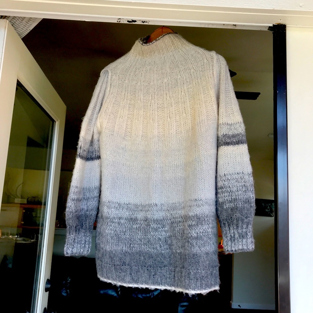 Womens Sweater by Anthropologie. Size XS Brand new!!!